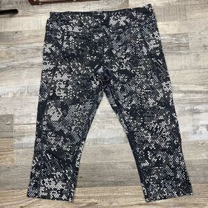 The North Face Flashdry Capris Size L